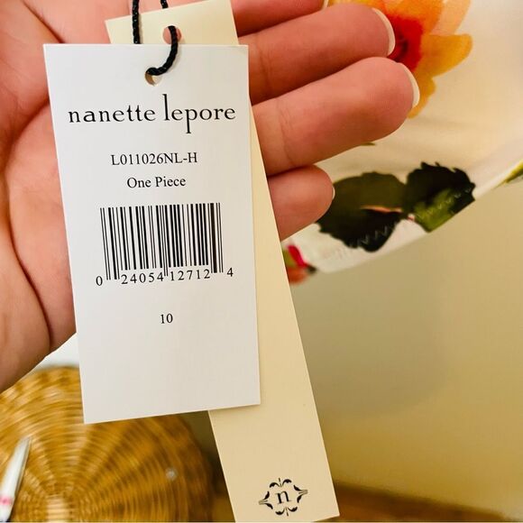 Nanette Lepore Deep Plunge Floral One Piece Swimsuit Swim 10 Flower NEW - Picture 5 of 7